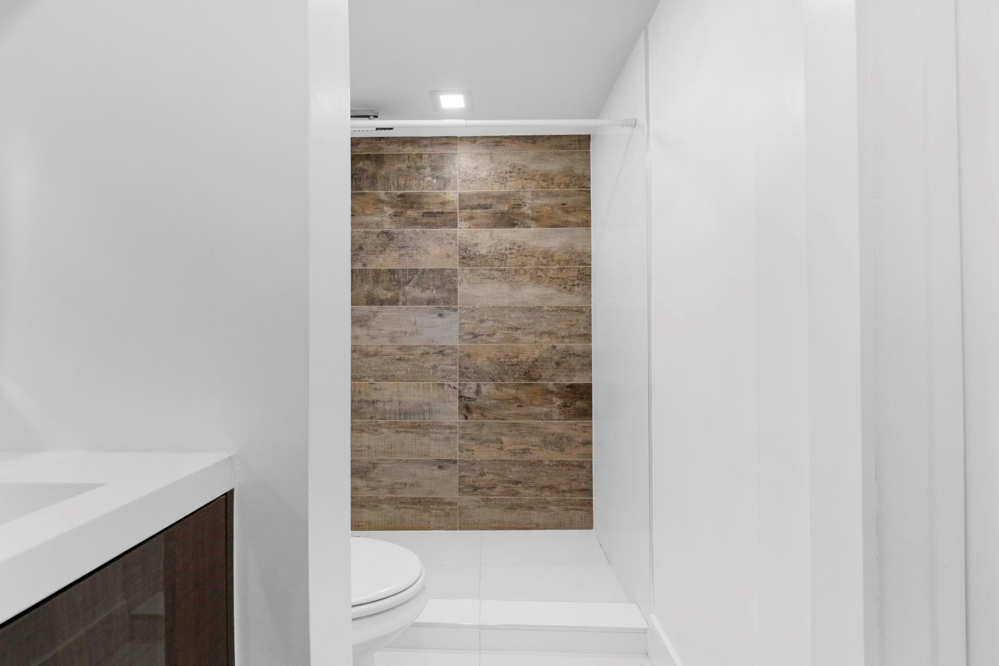 WHITTIER TOWERS - Residential