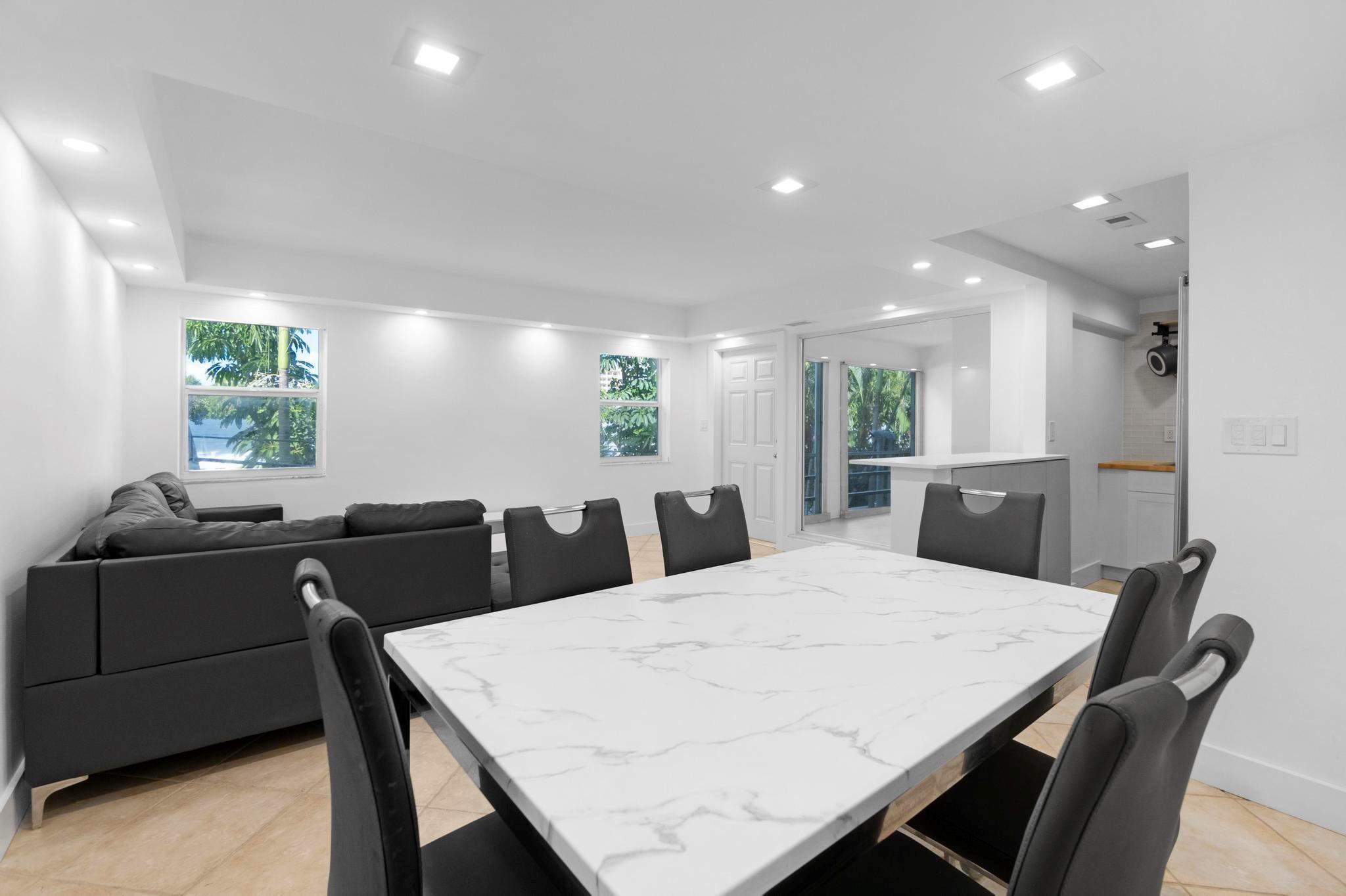 WHITTIER TOWERS - Residential