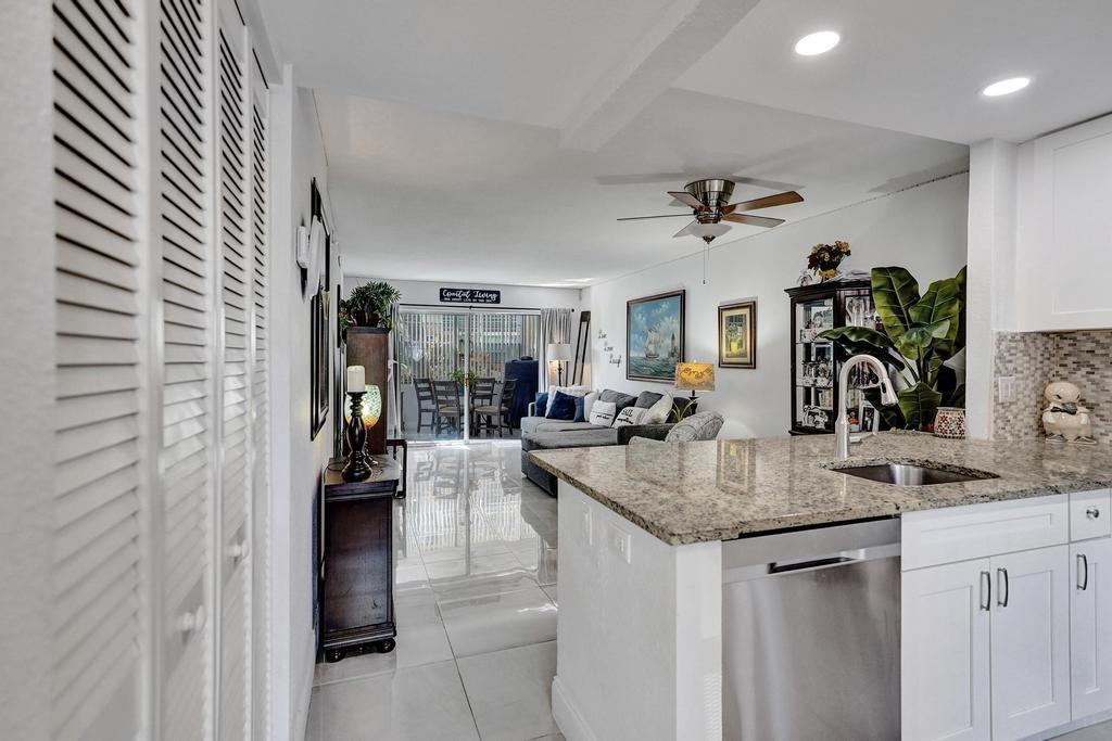 Holiday Springs - Residential