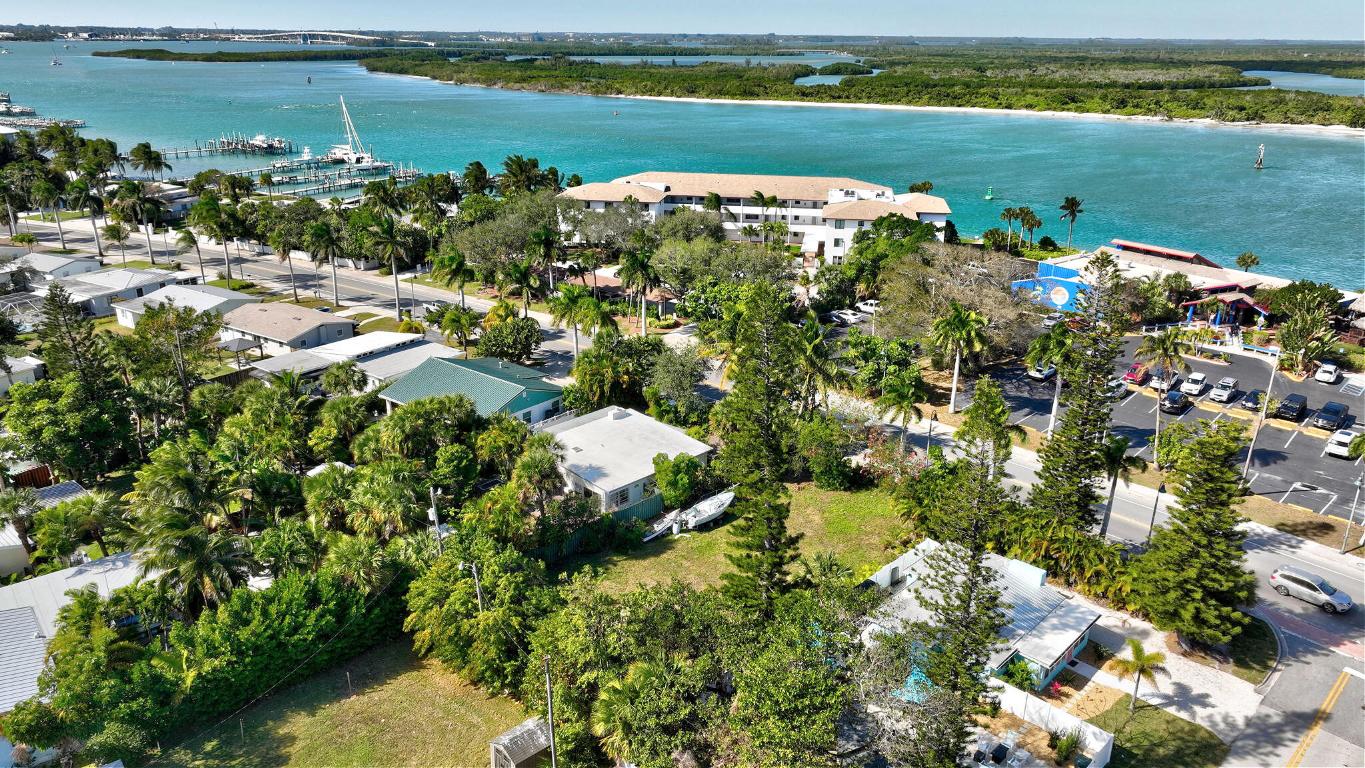 FT PIERCE S/D - Land