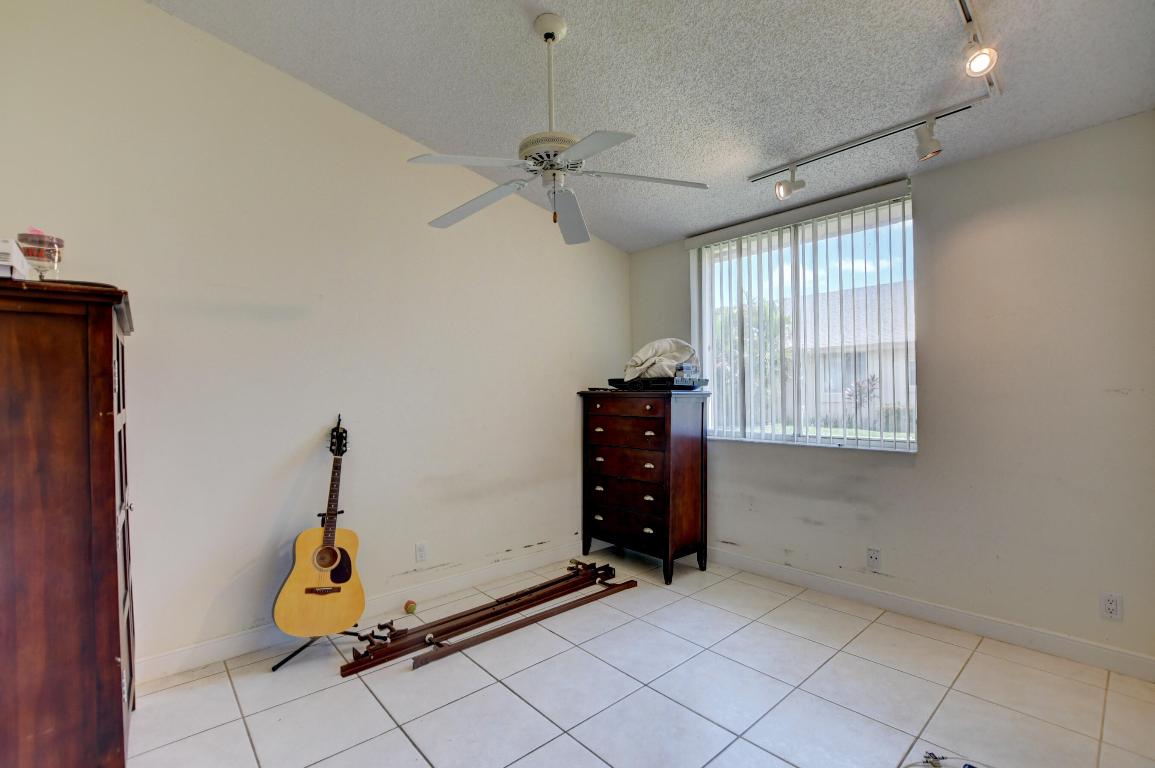 BOCA GARDENS - Residential