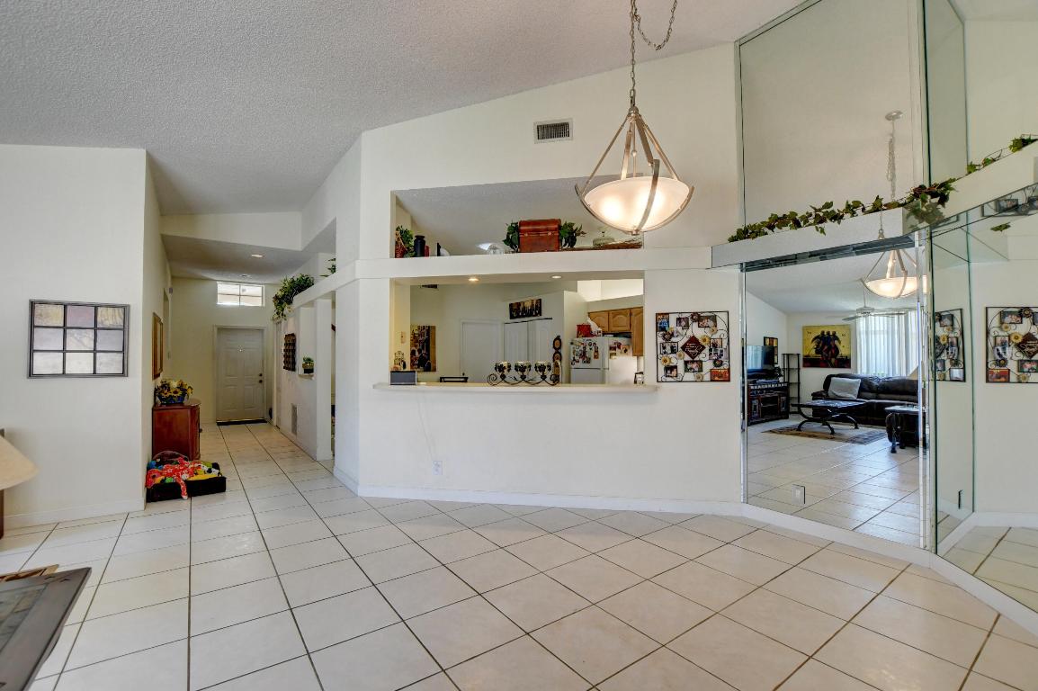 BOCA GARDENS - Residential