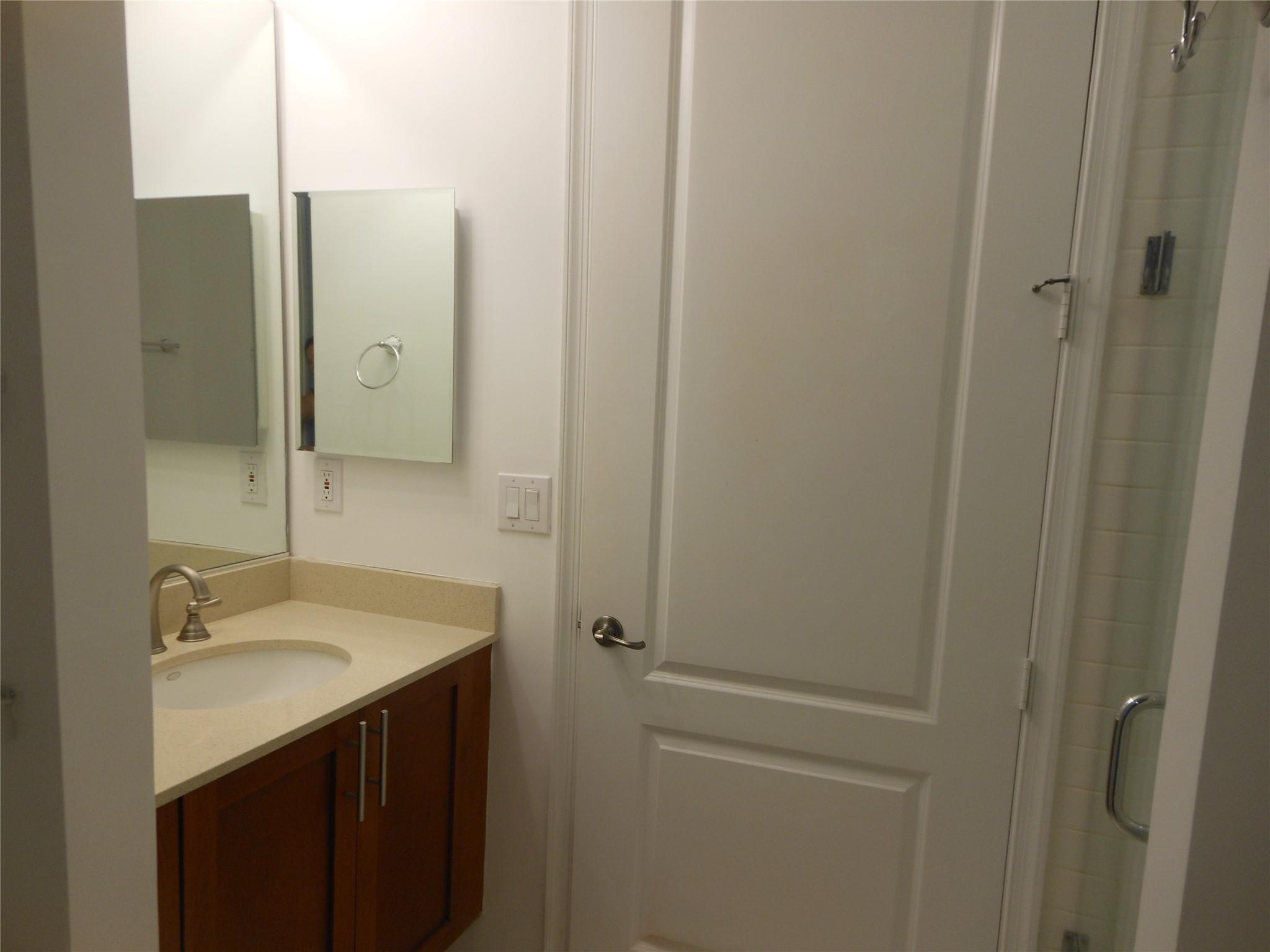 THE VILLAGE AT SAILBOAT B - Residential Lease