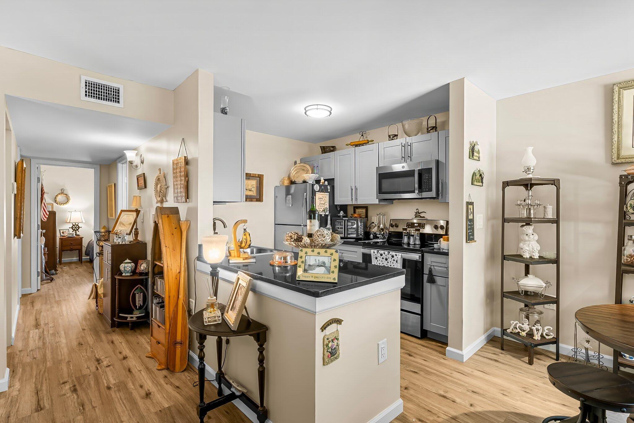 DAVIS PLAT - Commercial Sale