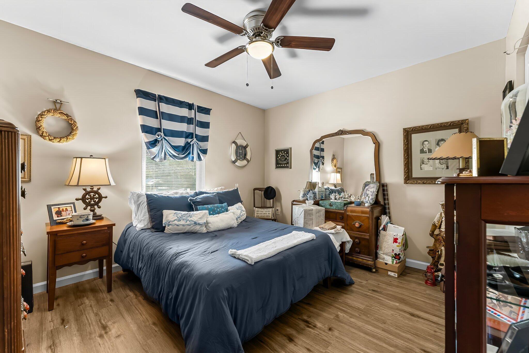 DAVIS PLAT - Commercial Sale