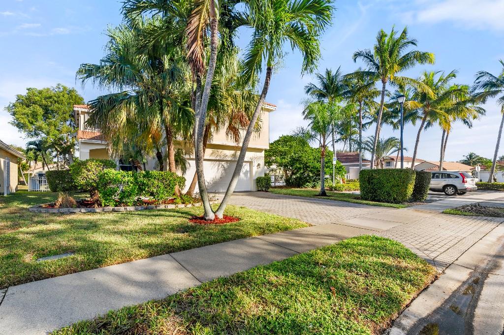 12205 NW 56th Ct