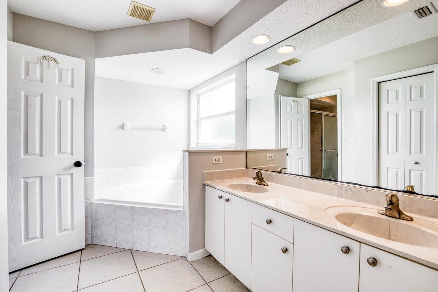 PORT ST LUCIE SECTION 43 - Residential