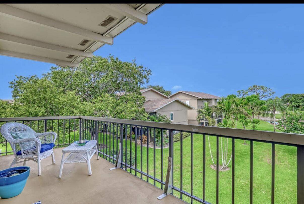 RIVERBEND CONDO - Residential