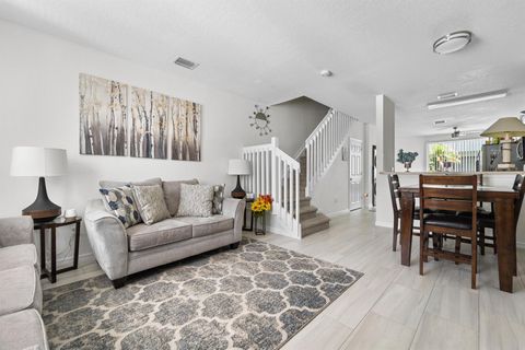 1947 Gardenia Ct Court Riviera Beach FL 33404