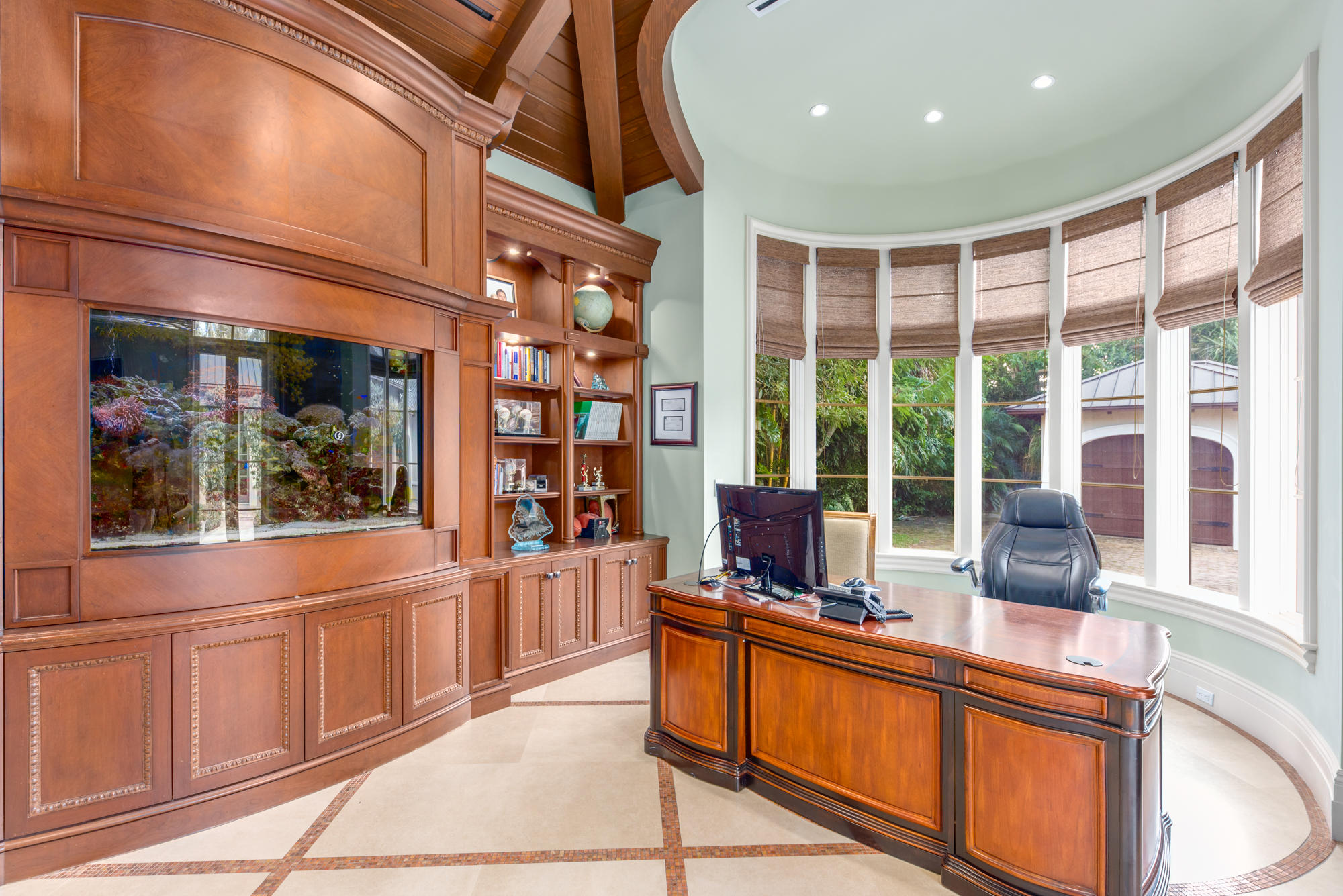 GOLDEN GATE - Residential