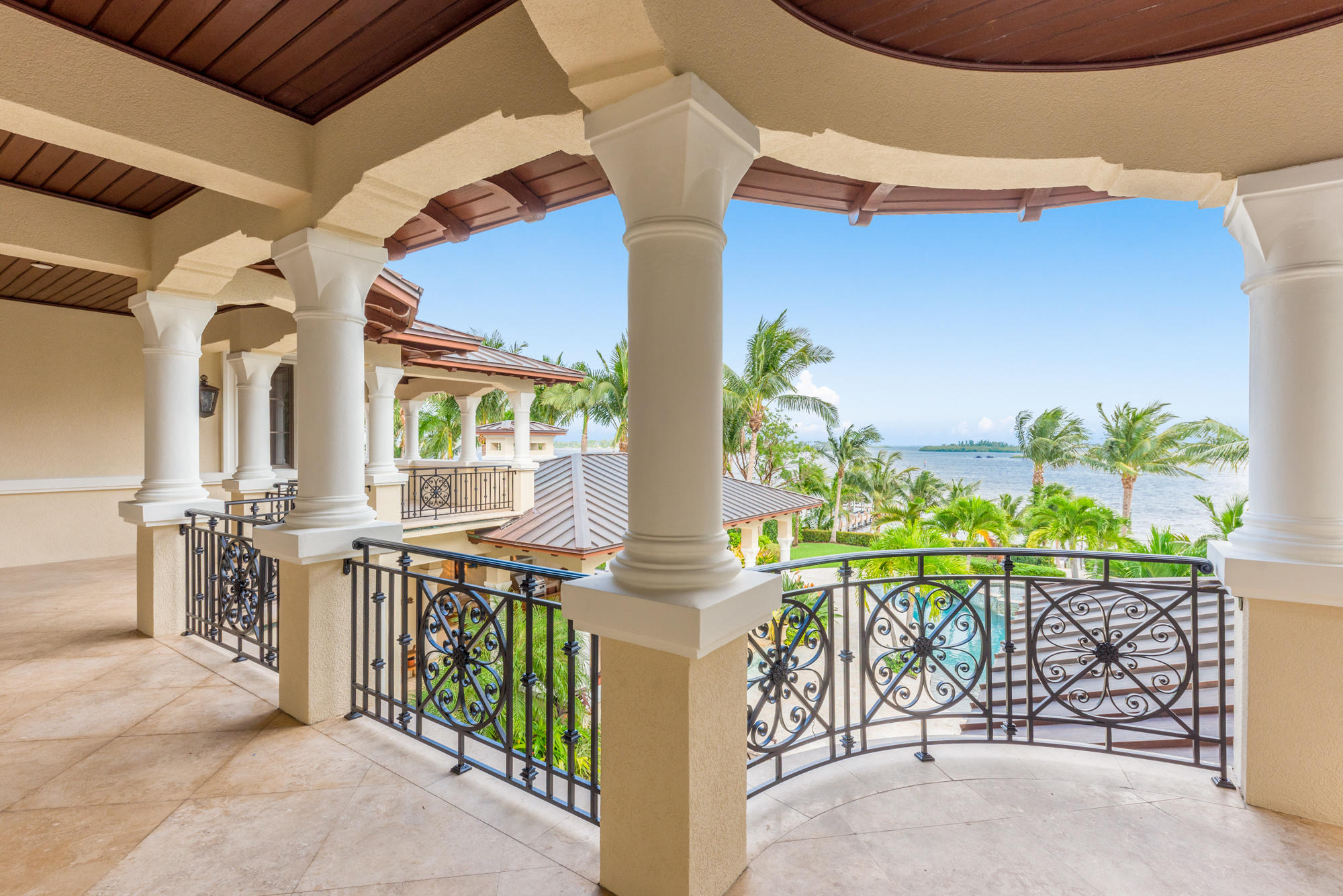 GOLDEN GATE - Residential