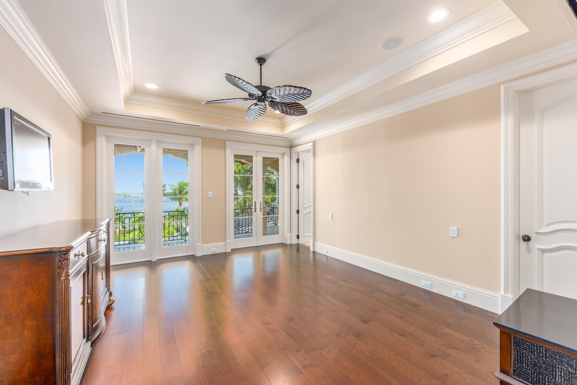 GOLDEN GATE - Residential