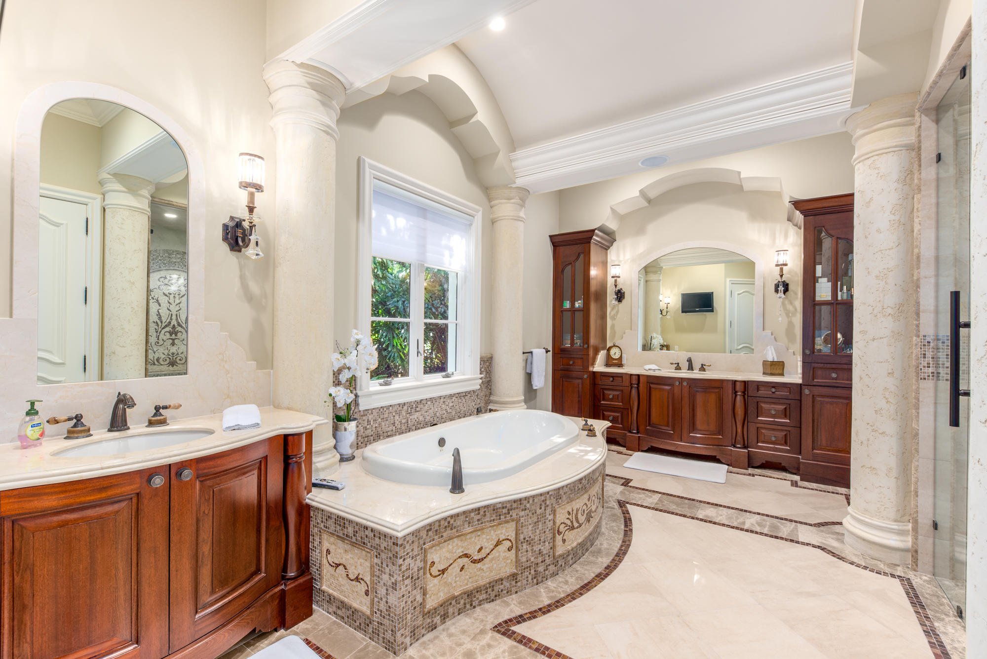 GOLDEN GATE - Residential