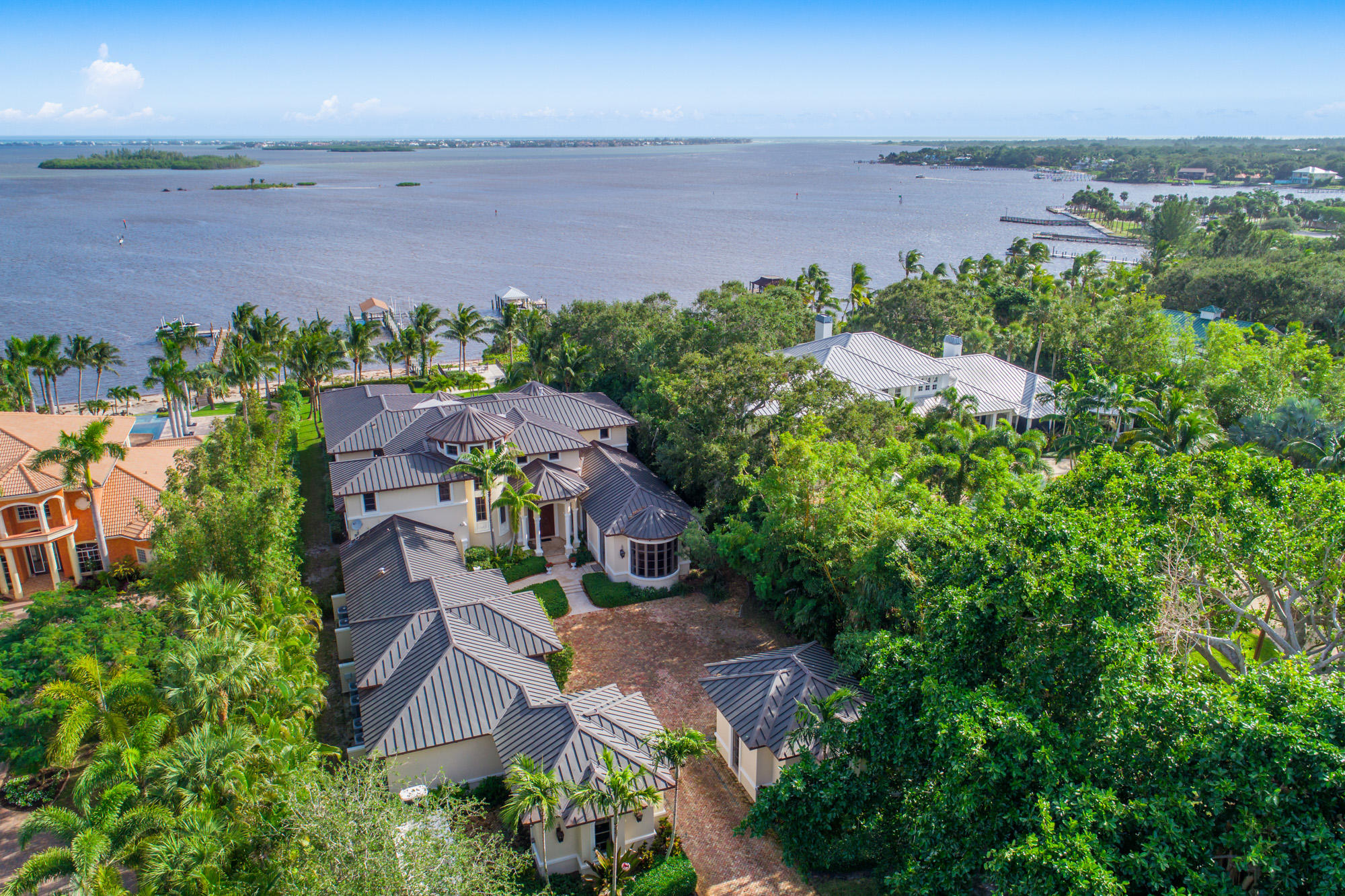 GOLDEN GATE - Residential