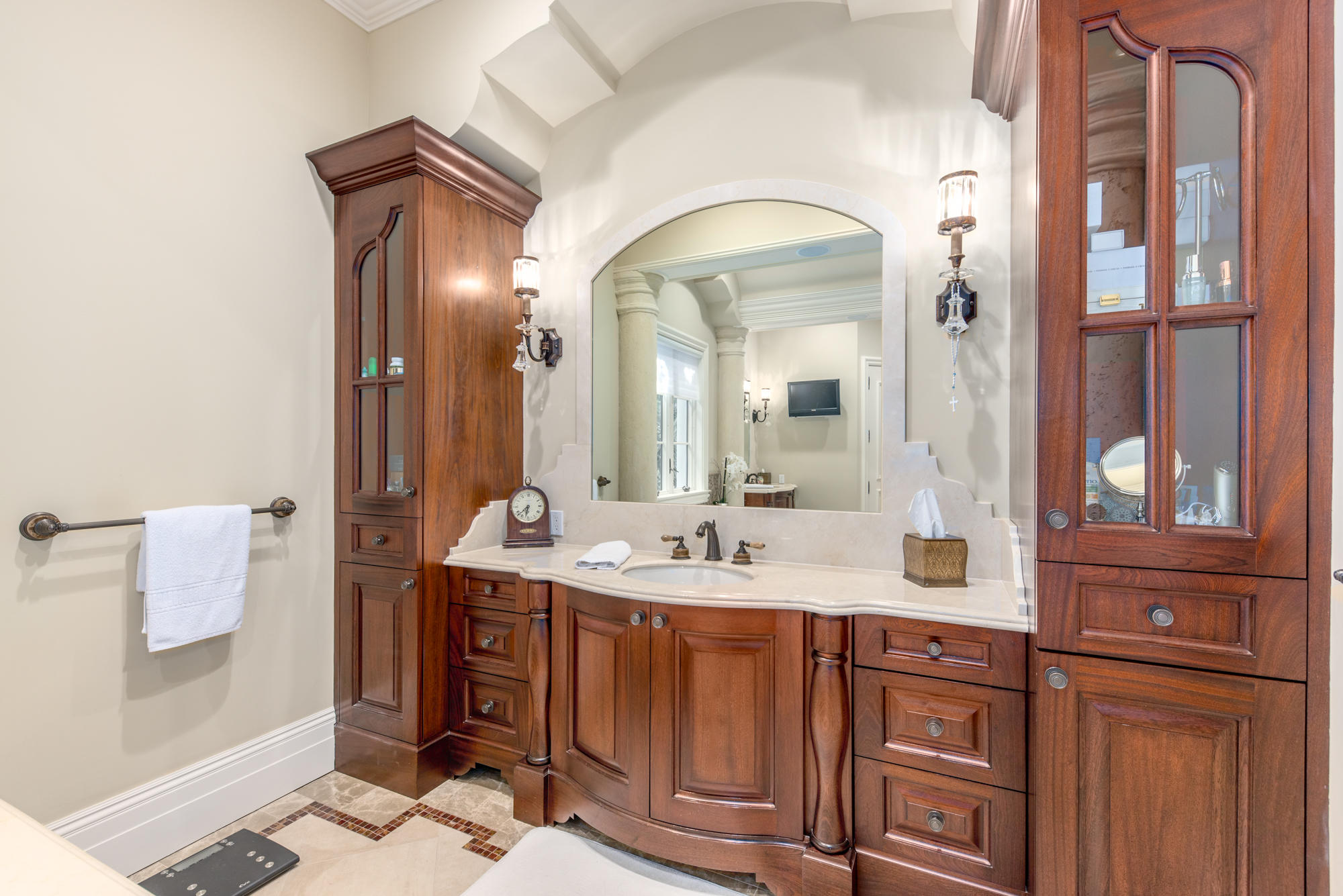 GOLDEN GATE - Residential