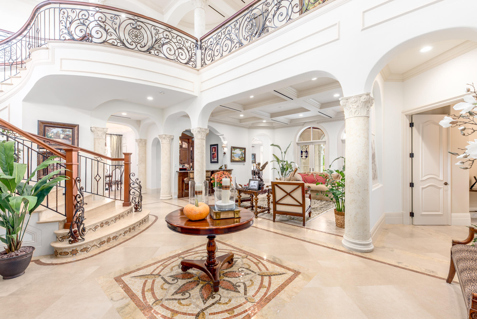 GOLDEN GATE - Residential