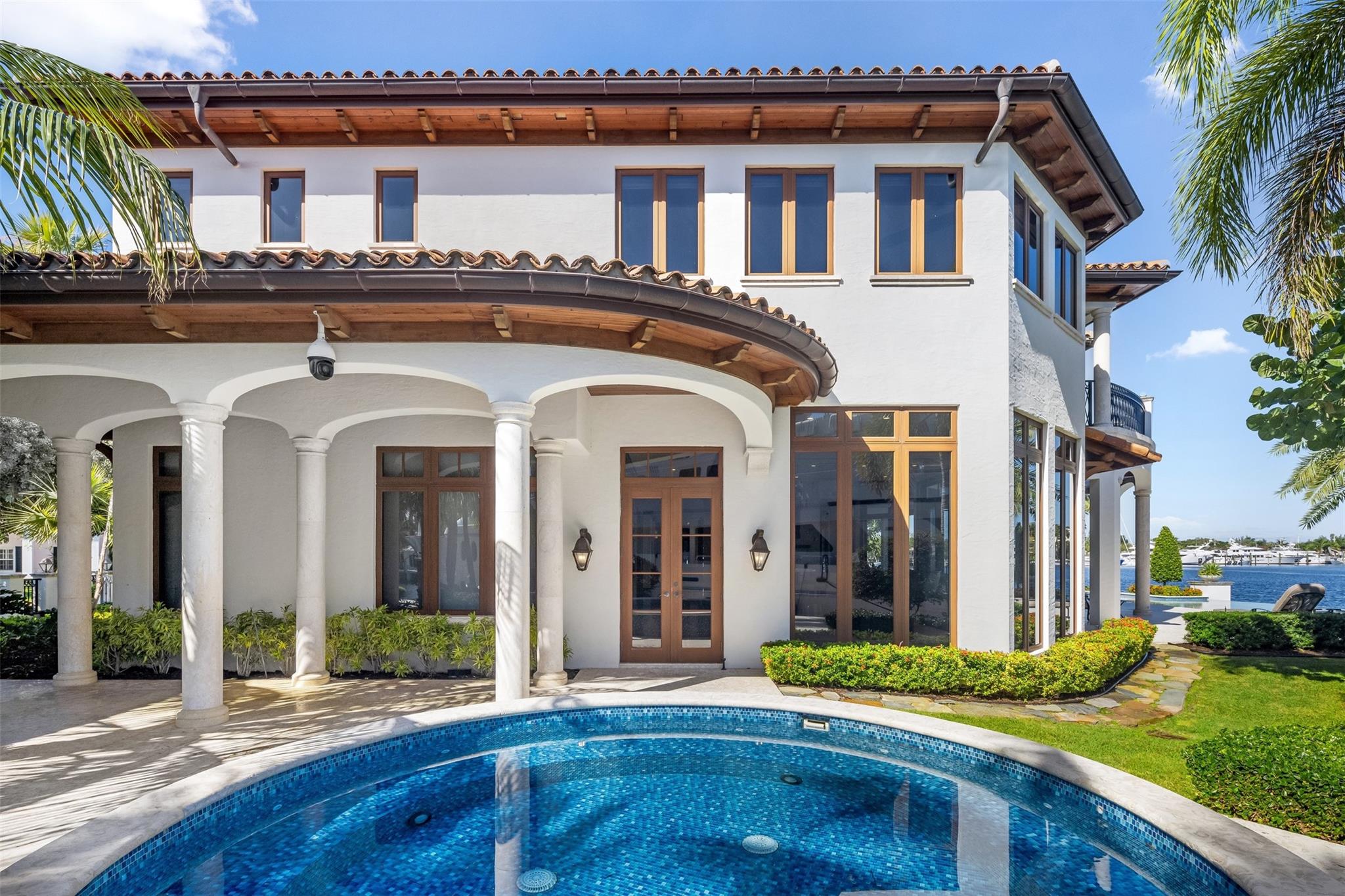 SUNRISE KEY - Residential