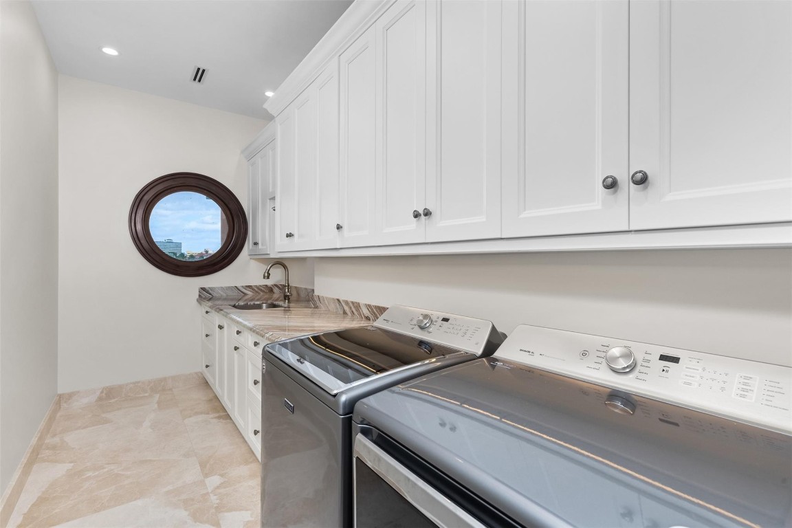 SUNRISE KEY - Residential