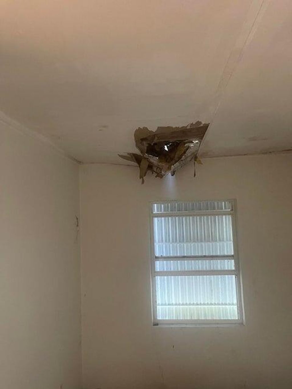 Photo of 210 River Palm Drive, Fort Pierce, FL 34946 (MLS # R11103354)