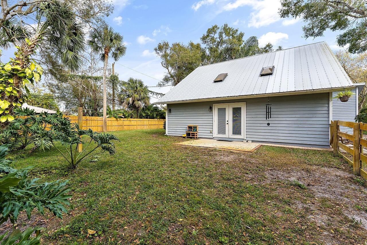 PINE TREE PARK UNIT NO 2 - Residential