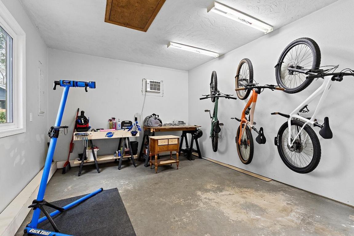 PINE TREE PARK UNIT NO 2 - Residential