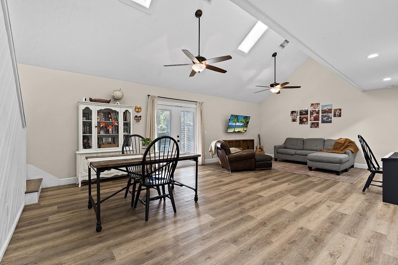 PINE TREE PARK UNIT NO 2 - Residential