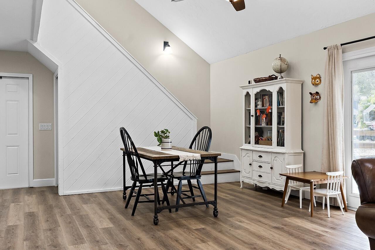 PINE TREE PARK UNIT NO 2 - Residential