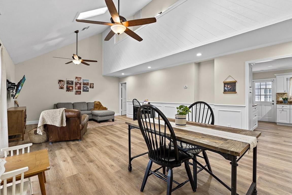 PINE TREE PARK UNIT NO 2 - Residential