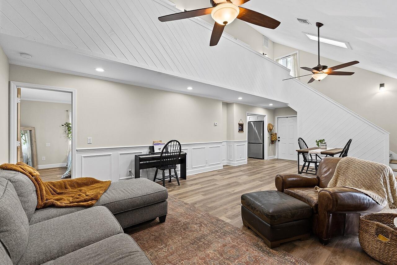 PINE TREE PARK UNIT NO 2 - Residential