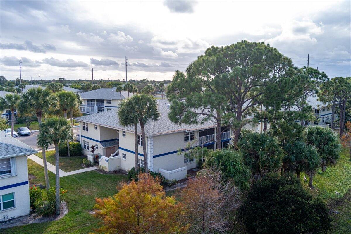 MIDPORT PLACE I, A CONDOMINIUM - Residential