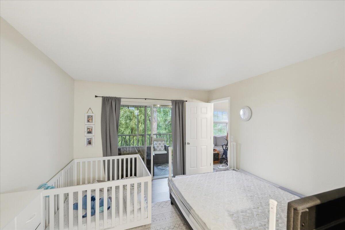 MIDPORT PLACE I, A CONDOMINIUM - Residential