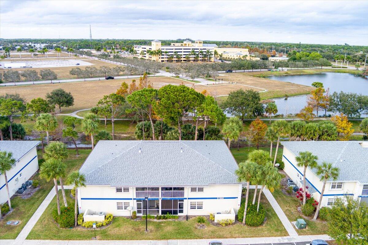 MIDPORT PLACE I, A CONDOMINIUM - Residential