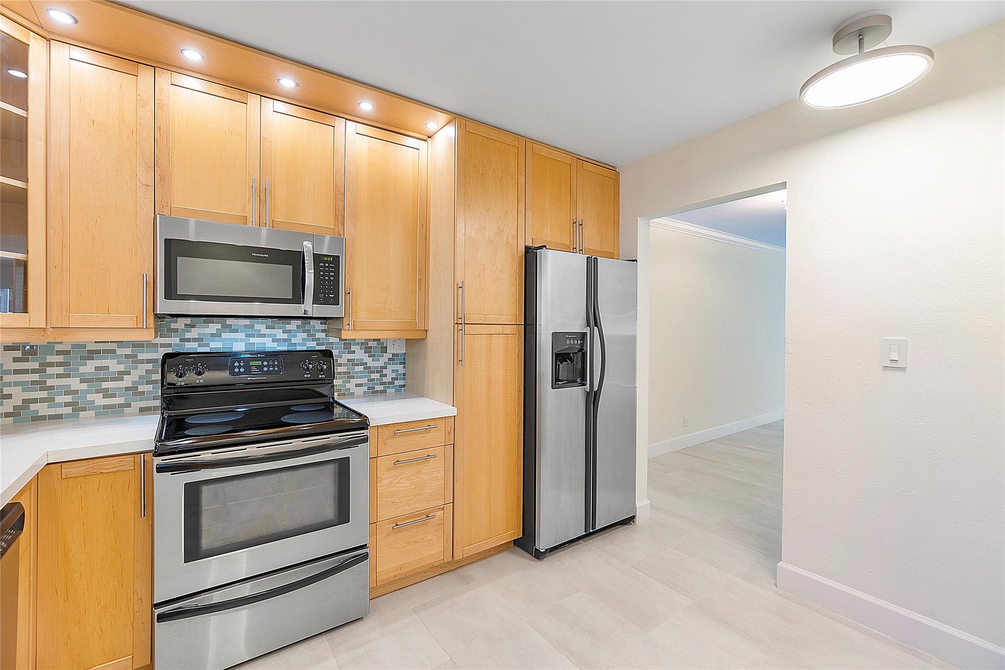 Devonshire Condo - Residential