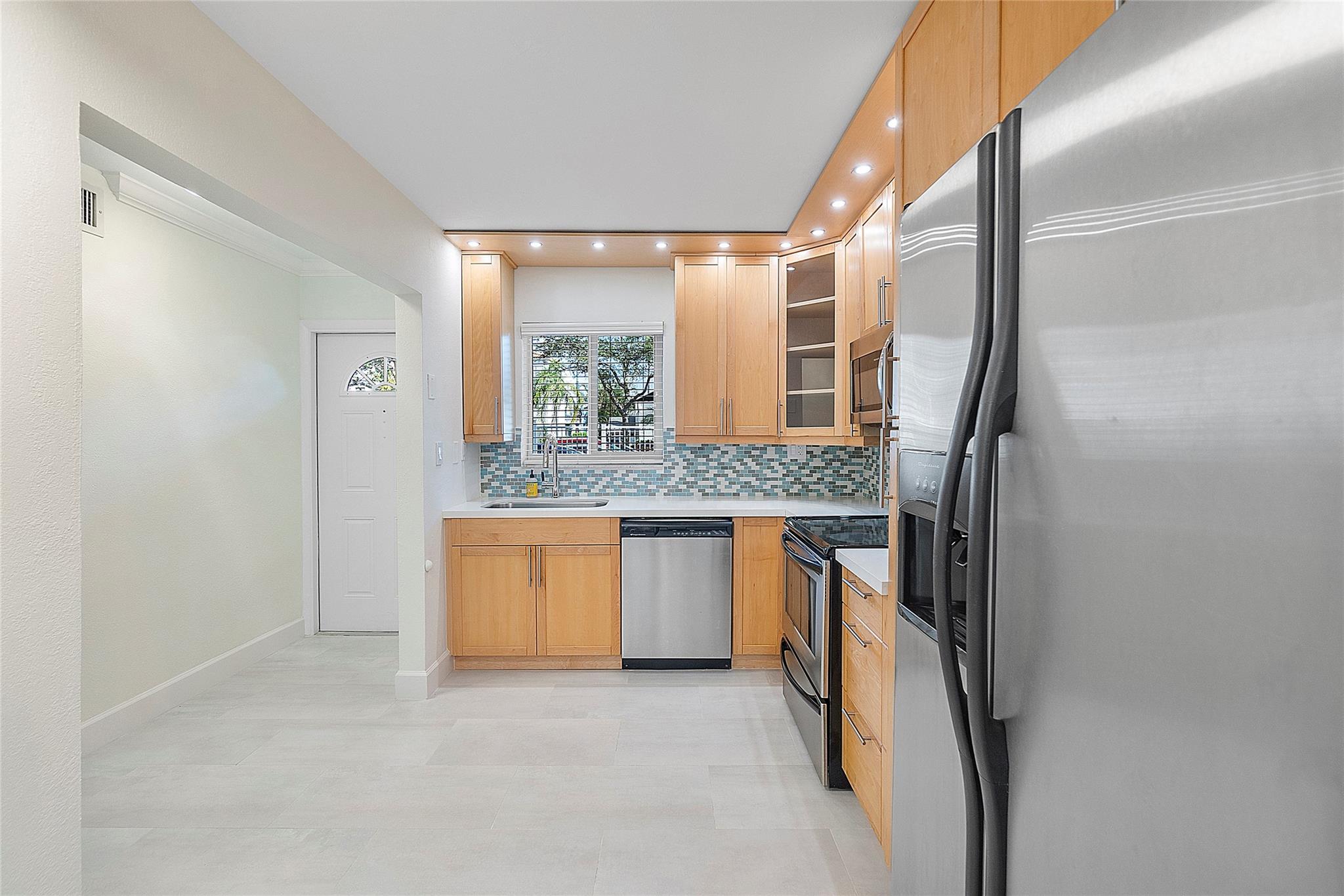 Devonshire Condo - Residential