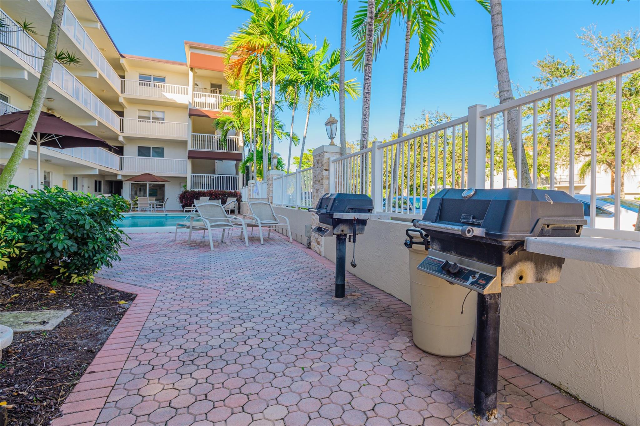 Devonshire Condo - Residential