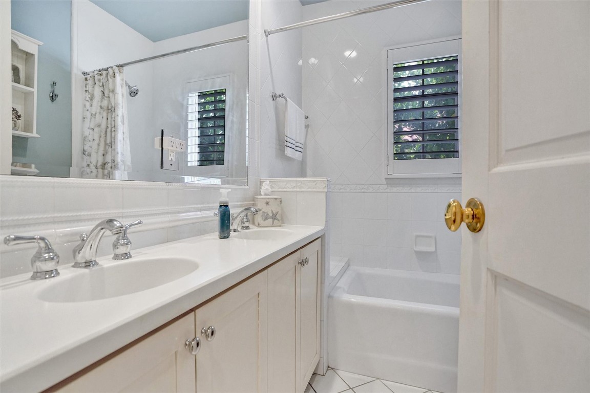 SEA RANCH LAKES - Residential