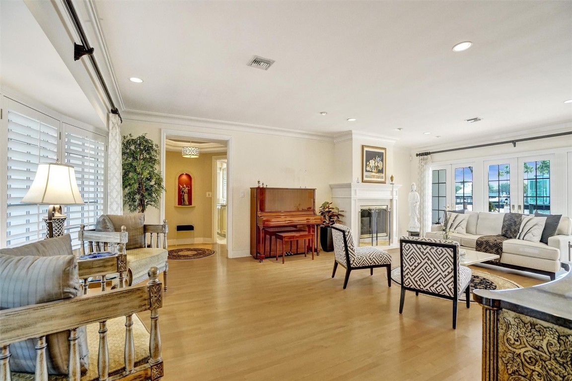 SEA RANCH LAKES - Residential