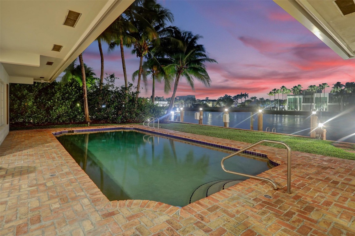 SEA RANCH LAKES - Residential