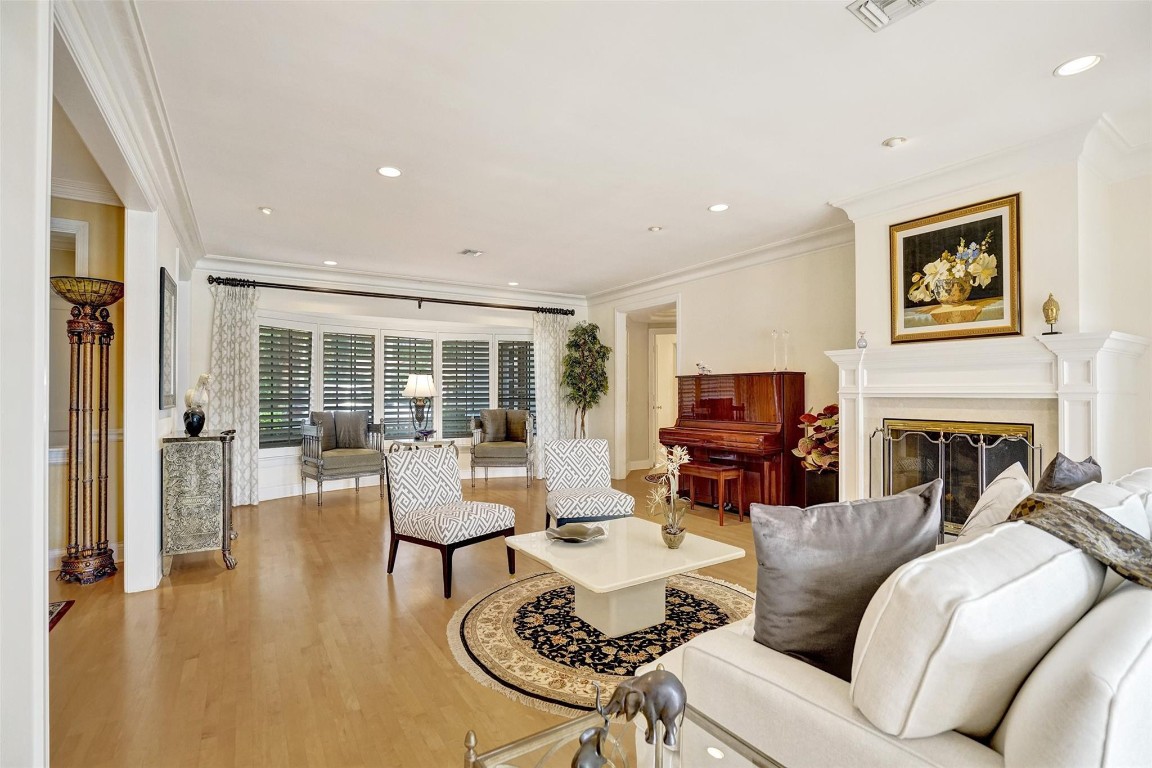 SEA RANCH LAKES - Residential