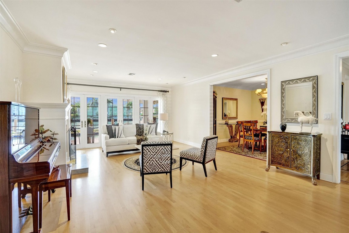 SEA RANCH LAKES - Residential