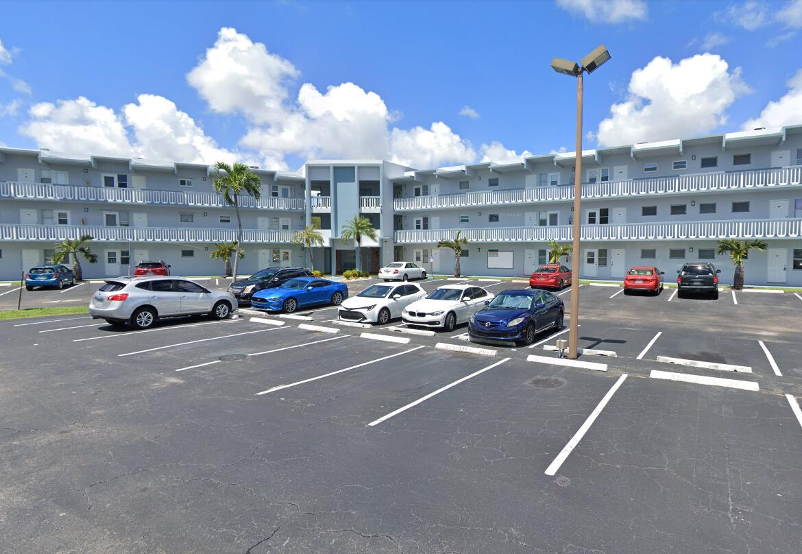 2200 Park Lane 107
