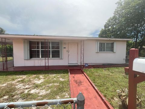 2100 Mercer Avenue West Palm Beach FL 33401