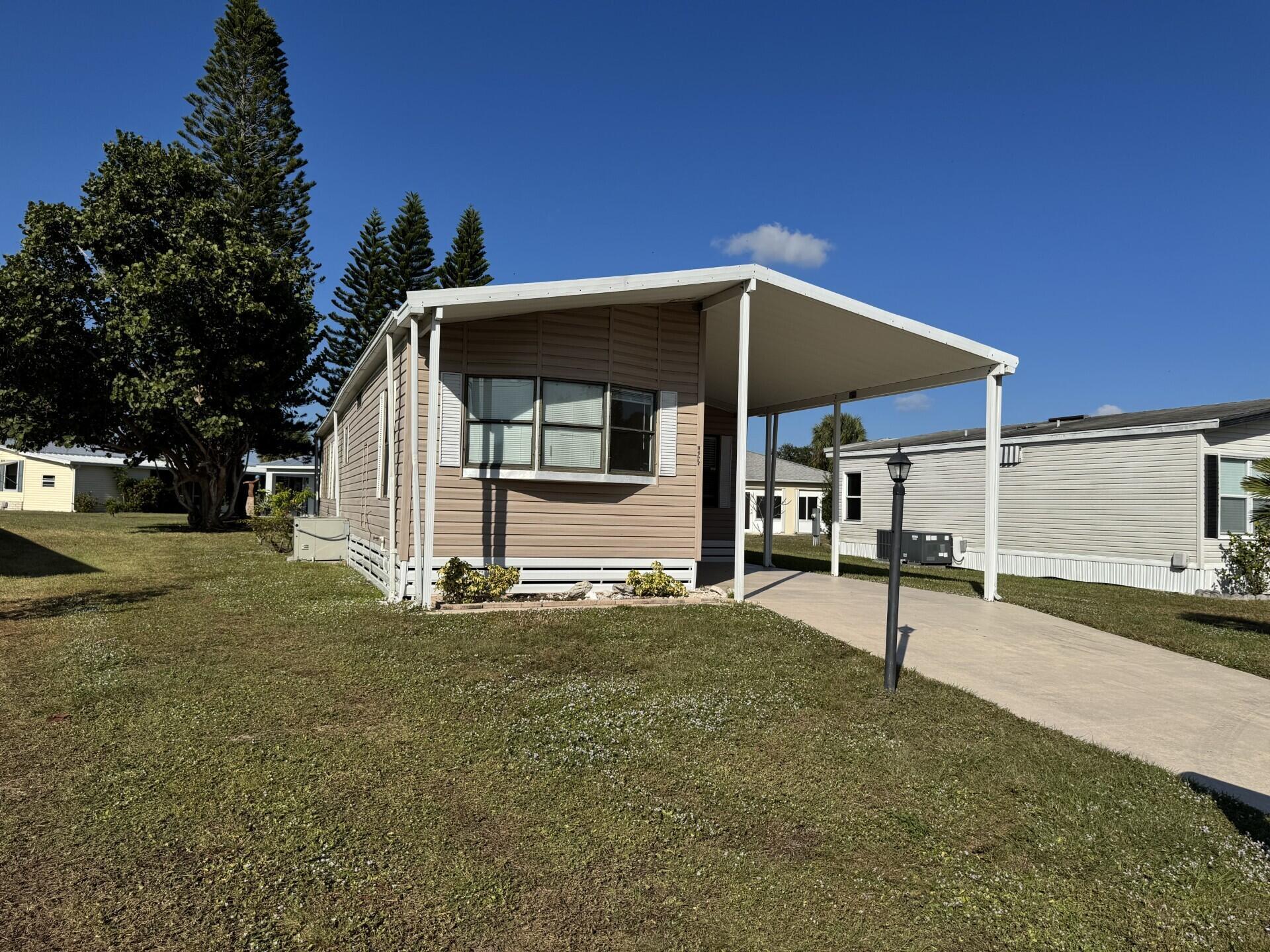 13998 Encantardo Circle