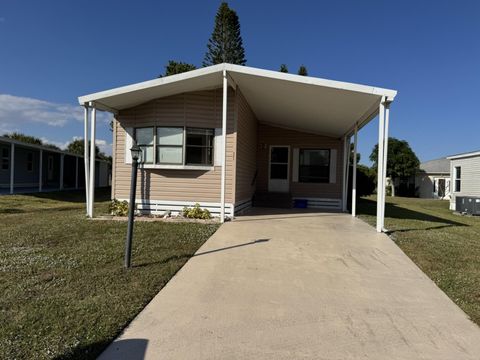 13998 Encantardo Circle Fort Pierce FL 34951