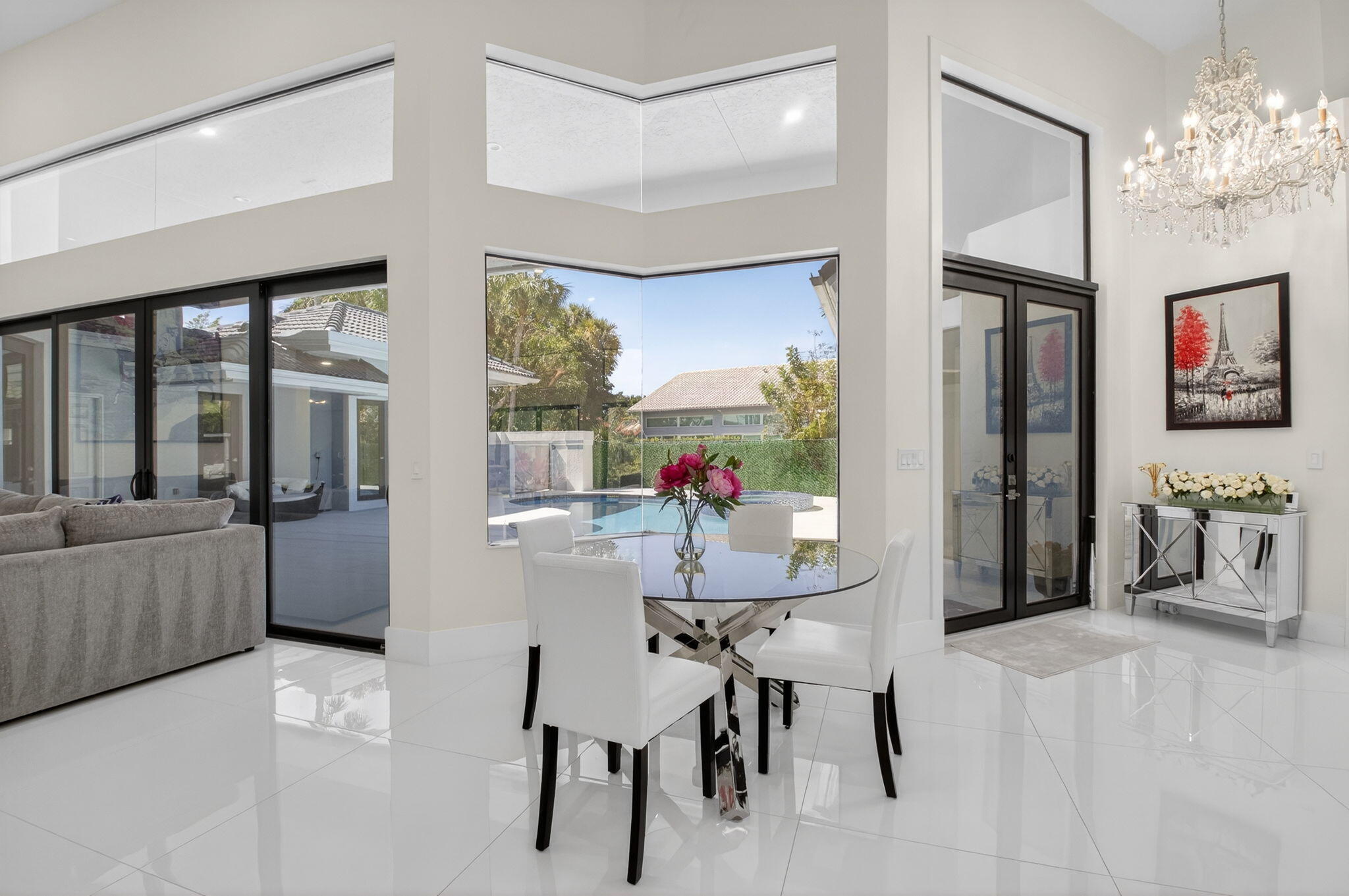 ENCANTADA - Residential