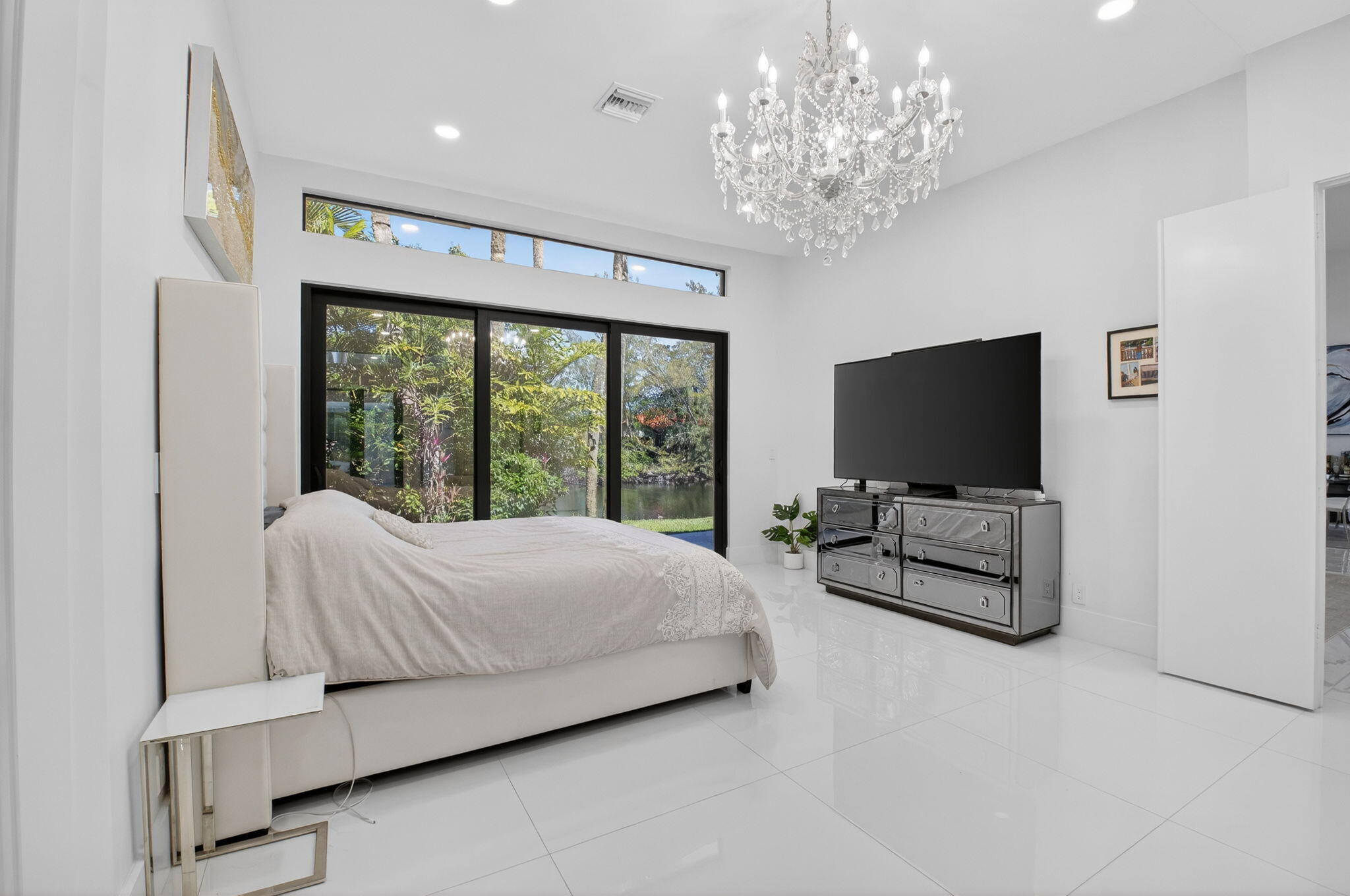 ENCANTADA - Residential