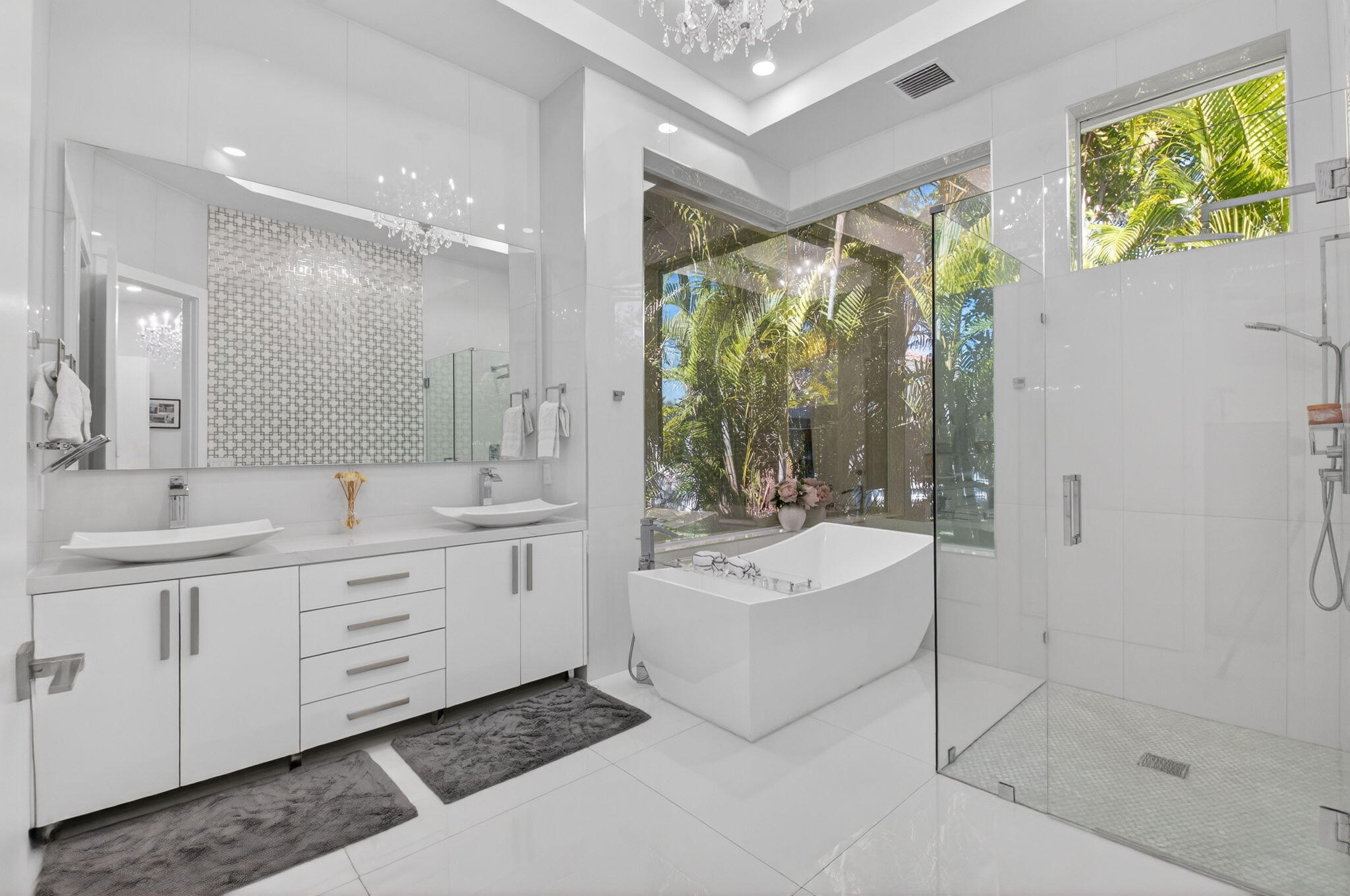 ENCANTADA - Residential