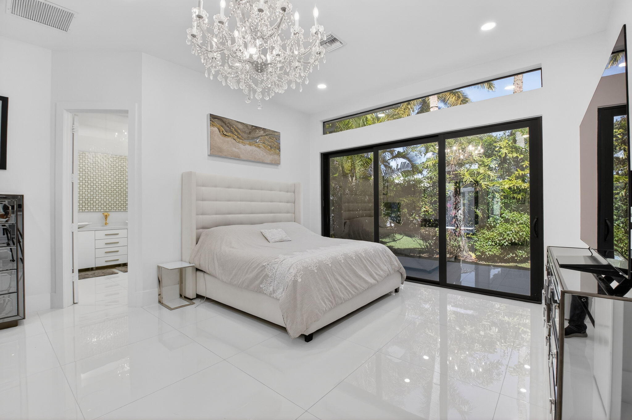 ENCANTADA - Residential