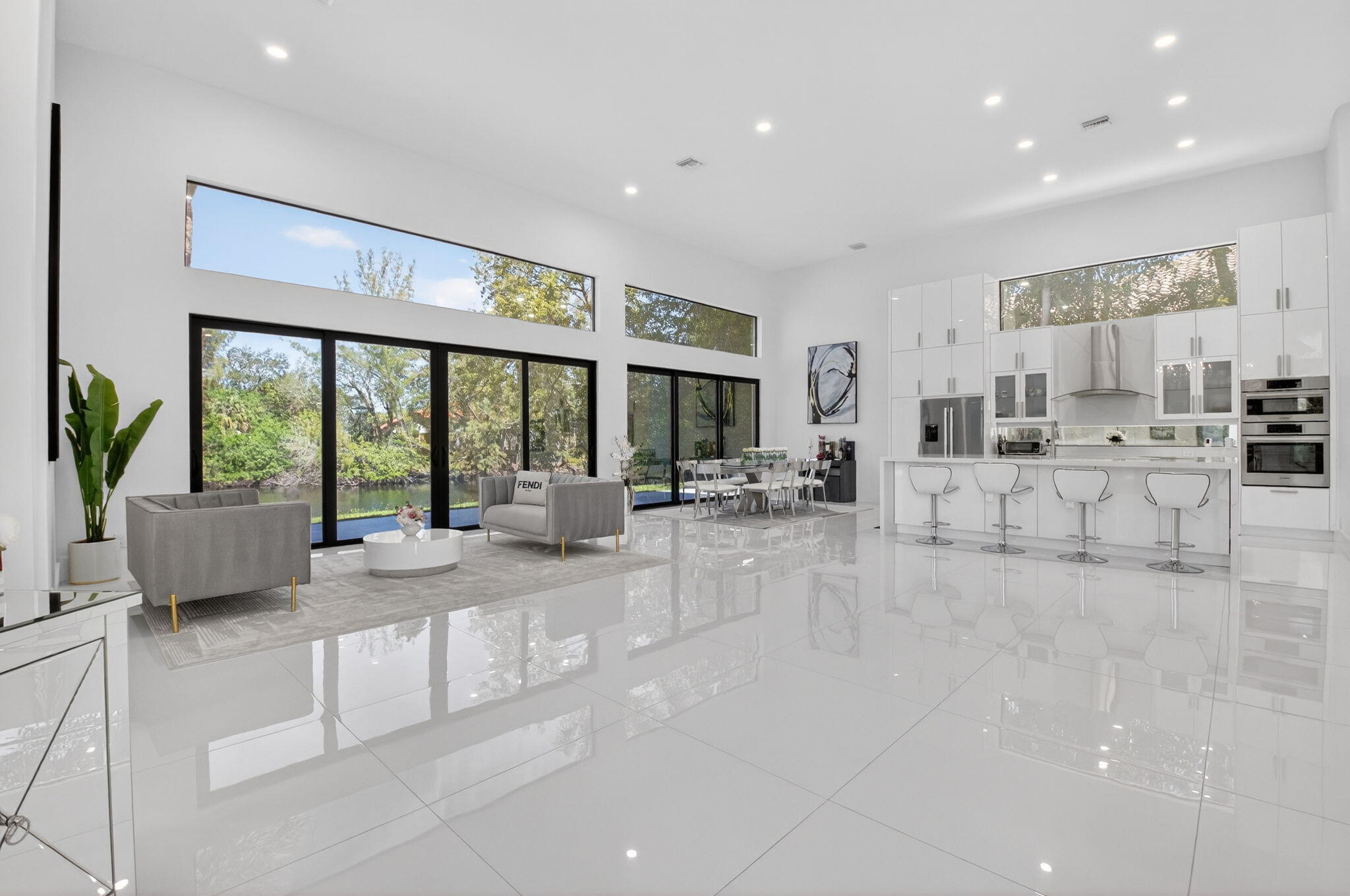 ENCANTADA - Residential