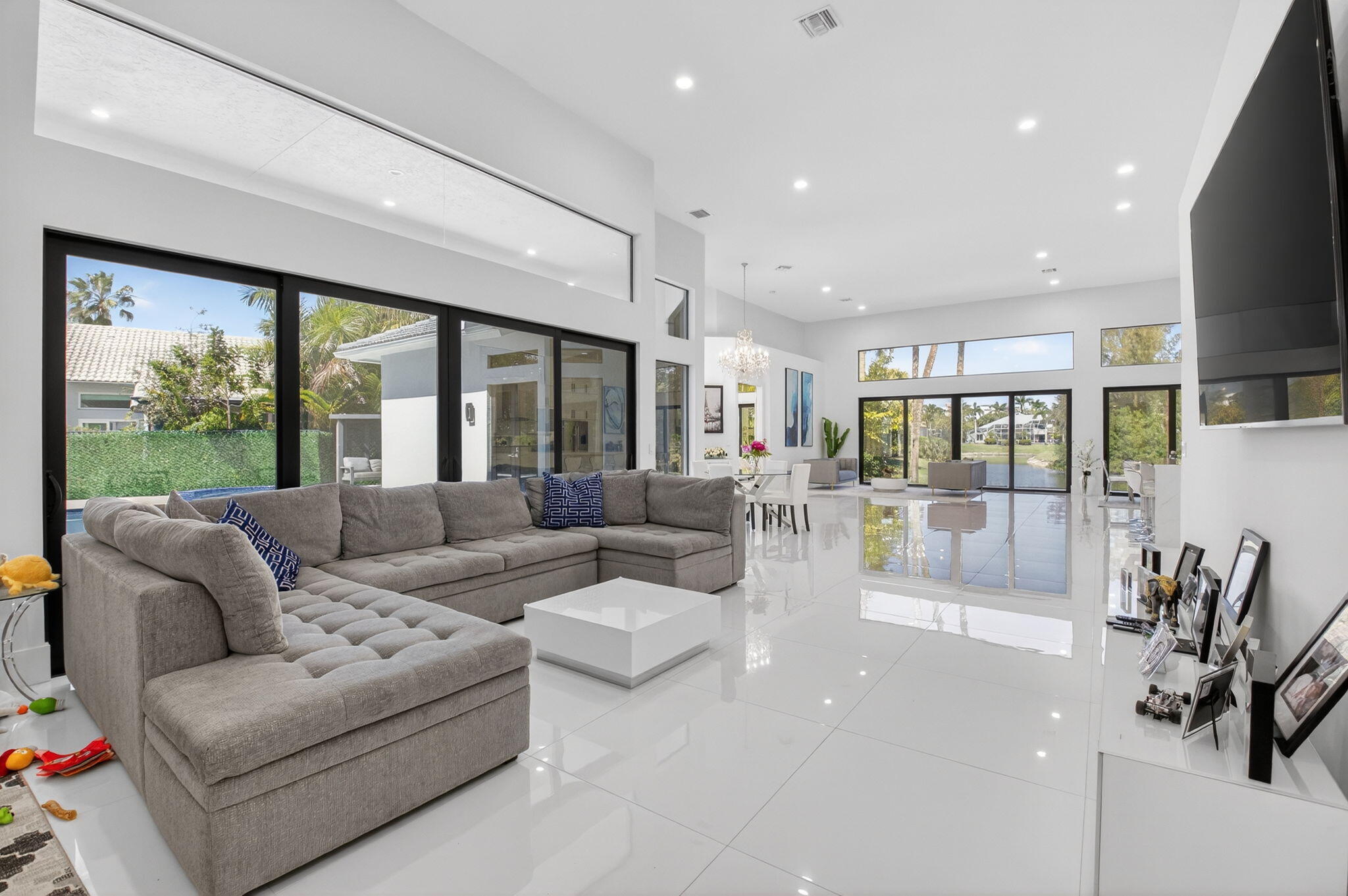 ENCANTADA - Residential